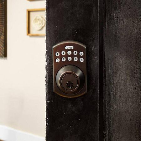 Elegant And Historic Getaway Close To Everything Oklahoma City Eksteriør billede
